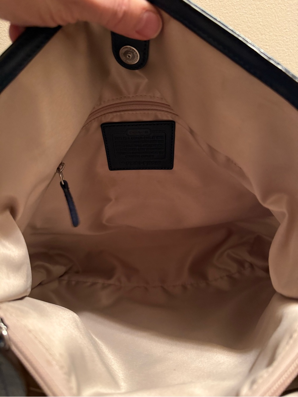 Coach Beige Signature Tote with Blue Trim and Turnlock Pocket EUC - Picture 9 of 11